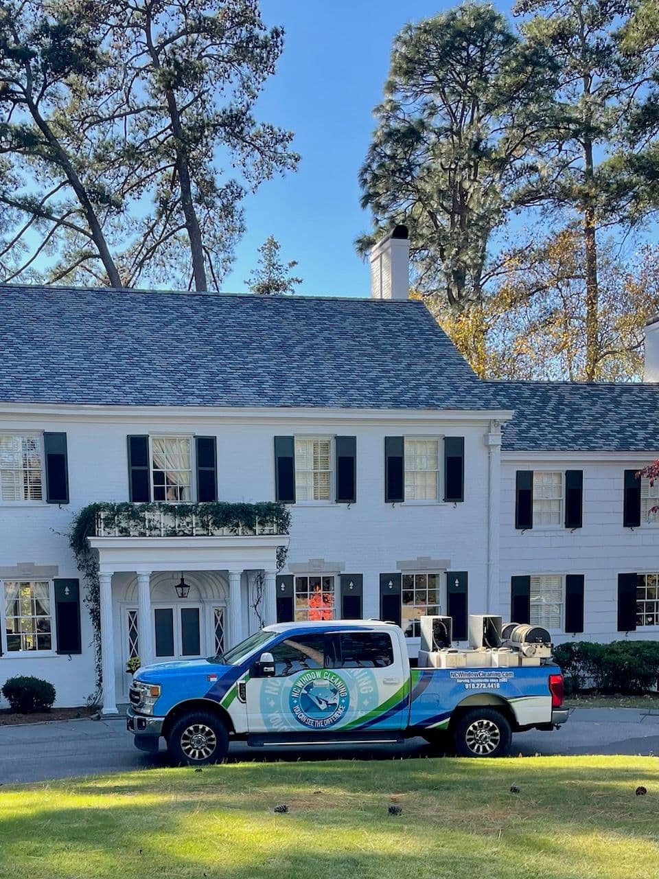 Spotless Windows Shine in Fayetteville image