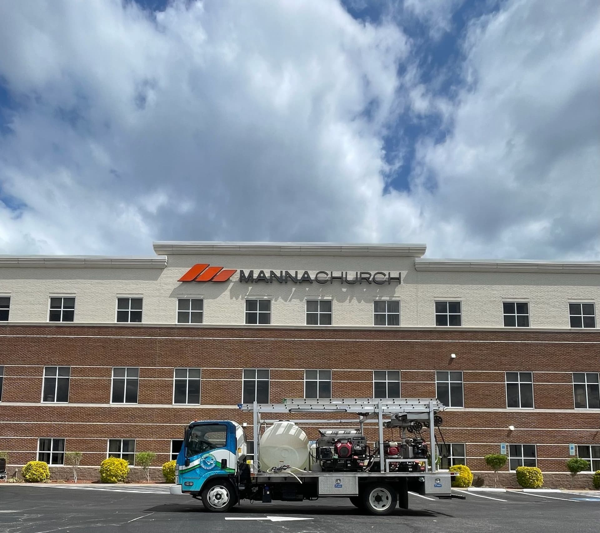 Full-Service Commercial Power Washing at Manna Church image