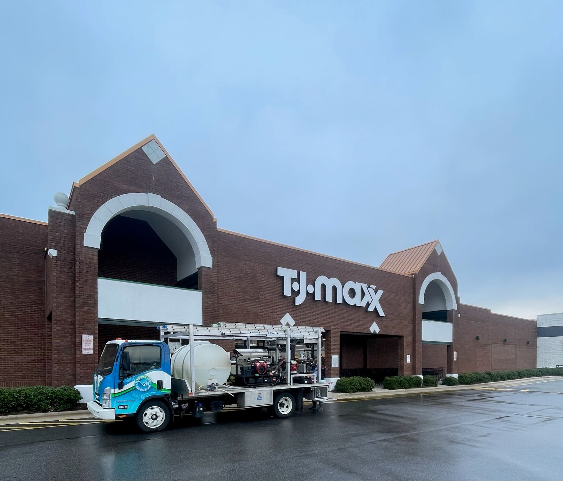 Shining Bright in Fayetteville NC with NC Window Cleaning image